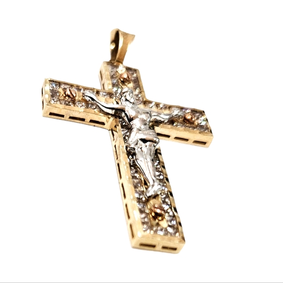 14k Yellow Gold Unisex ZC cross pendant - Picture 4 of 9